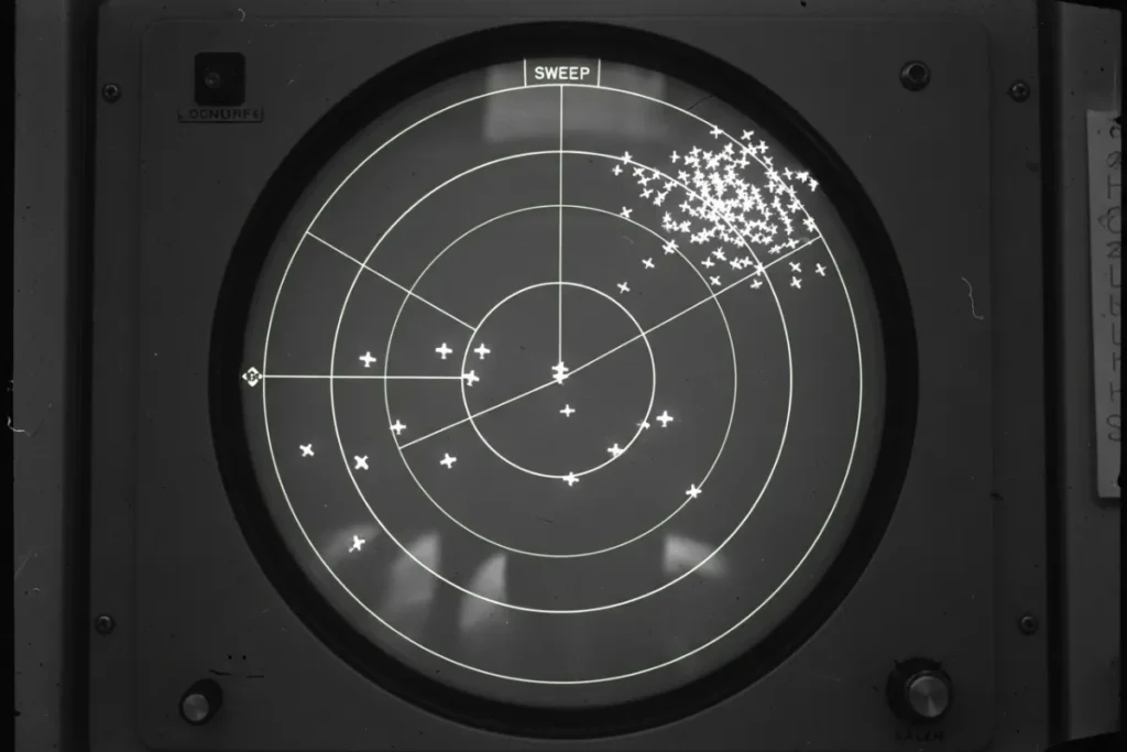 Carrots Eyesight Myth: The 1 Devious WWII Lie That Fooled the World An authentic WWII-era radar screen, the technology the carrot myth was designed to hide.